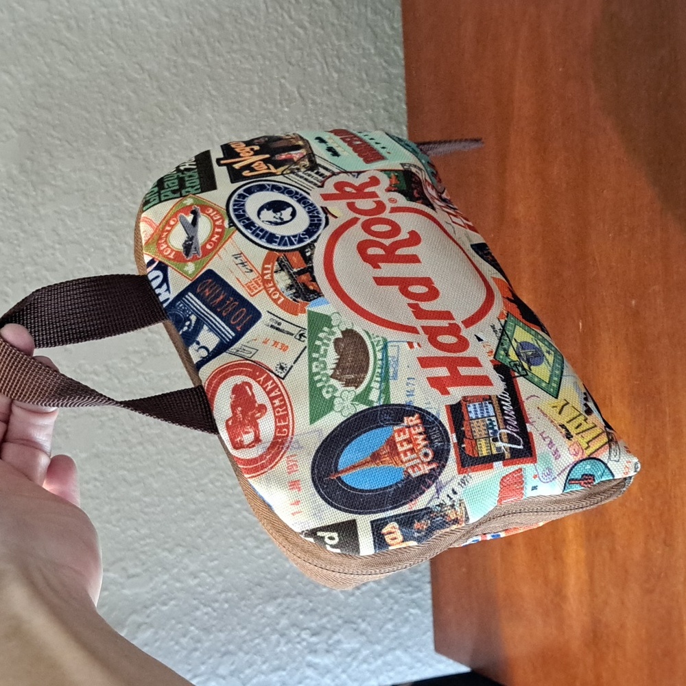 Hard Rock Foldable Backpack - Picture 10 of 10